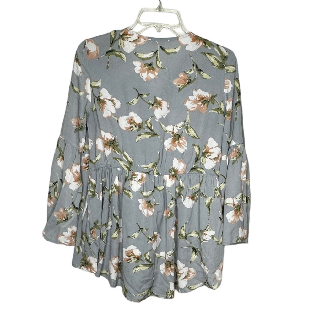 Listicle Floral Top - Picture 7 of 7